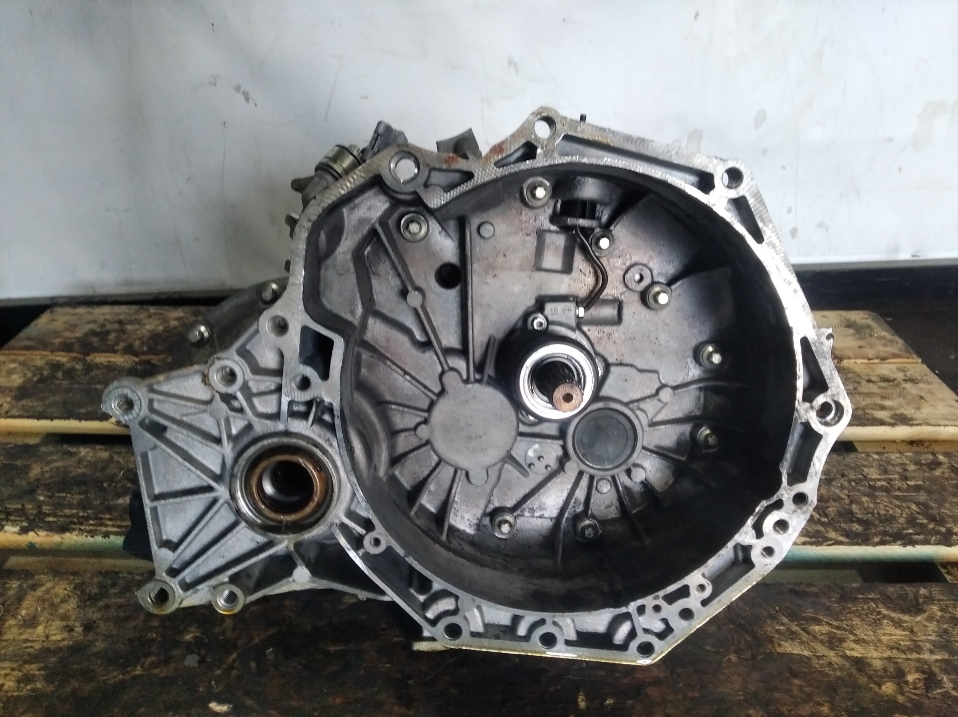 MAZDA 323 BA (1994-2000) Gearbox 5495775 26580217