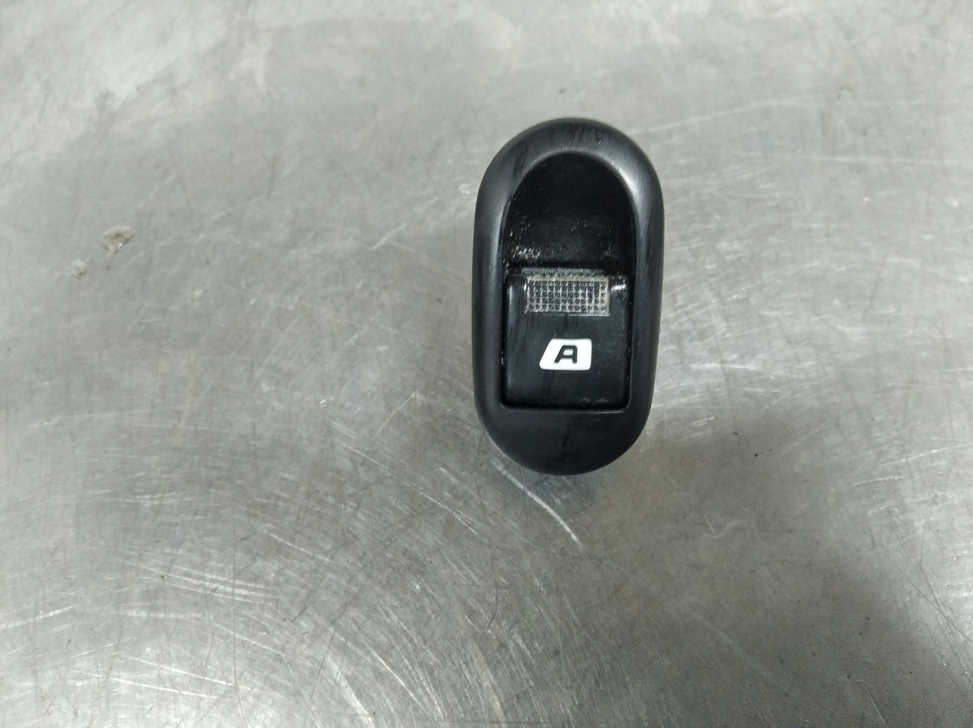 CITROËN C3 1 generation (2002-2010) Кнопка стеклоподъемника передней правой двери 96401469XT 24858777