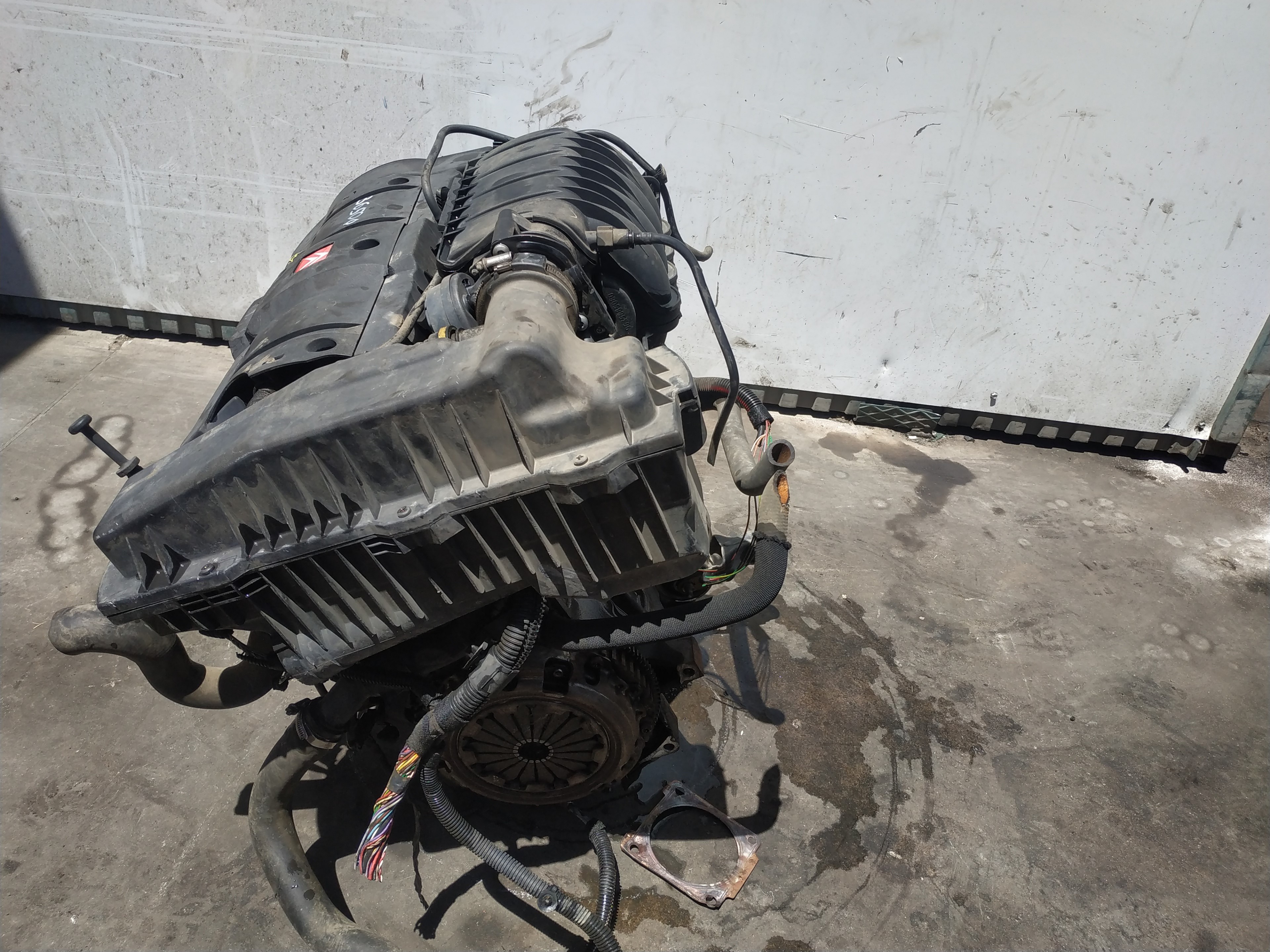 CITROËN C4 1 generation (2004-2011) Motor NFU 23582981