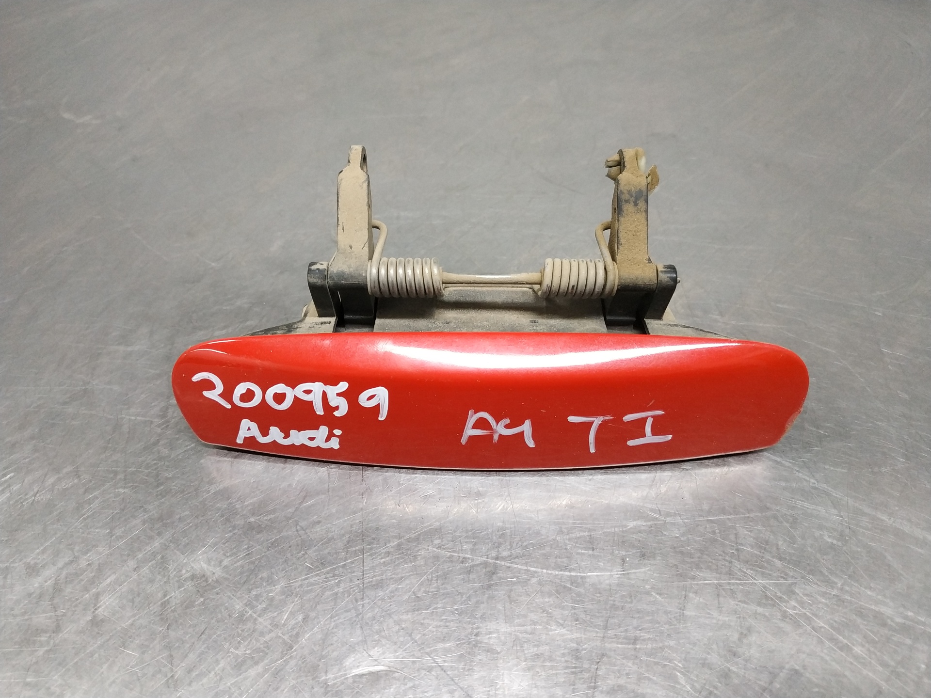 AUDI A4 B7/8E (2004-2008) Rear Left Door Exterior Handle 8E0839207 26368638