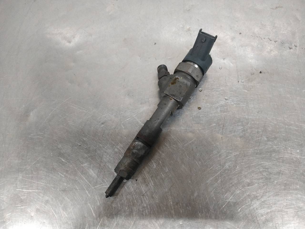 Inyector 8200238528 de Renault Laguna ii (bg0/1_) 2001-2007
