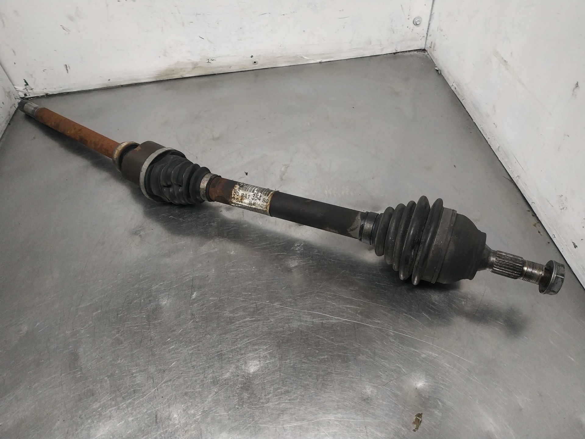 CITROËN DS4 1 generation (2010-2016) Front Right Driveshaft 9684135480 19140165