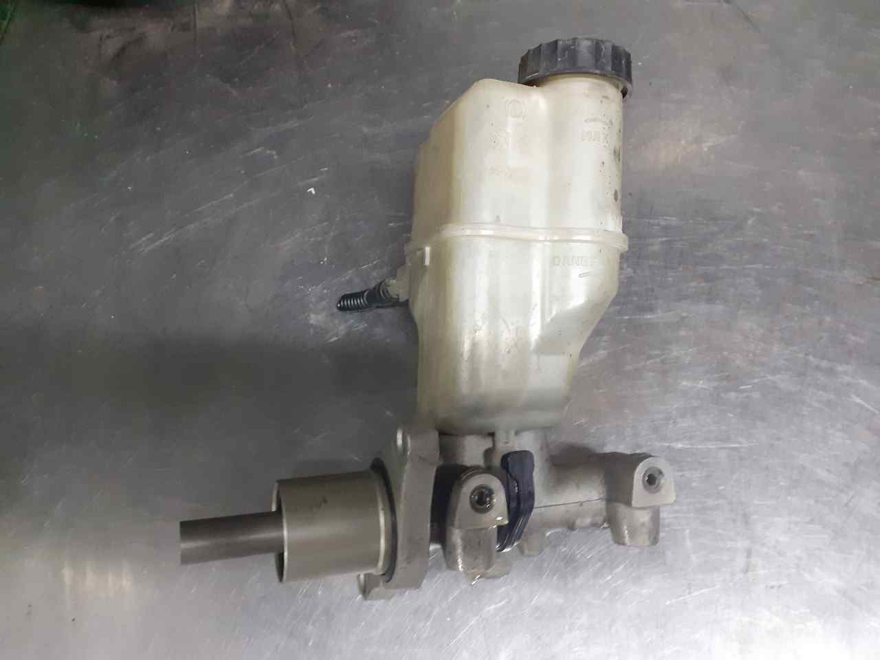 PEUGEOT 407 1 generation (2004-2010) Brake Cylinder 9646980980 18852773