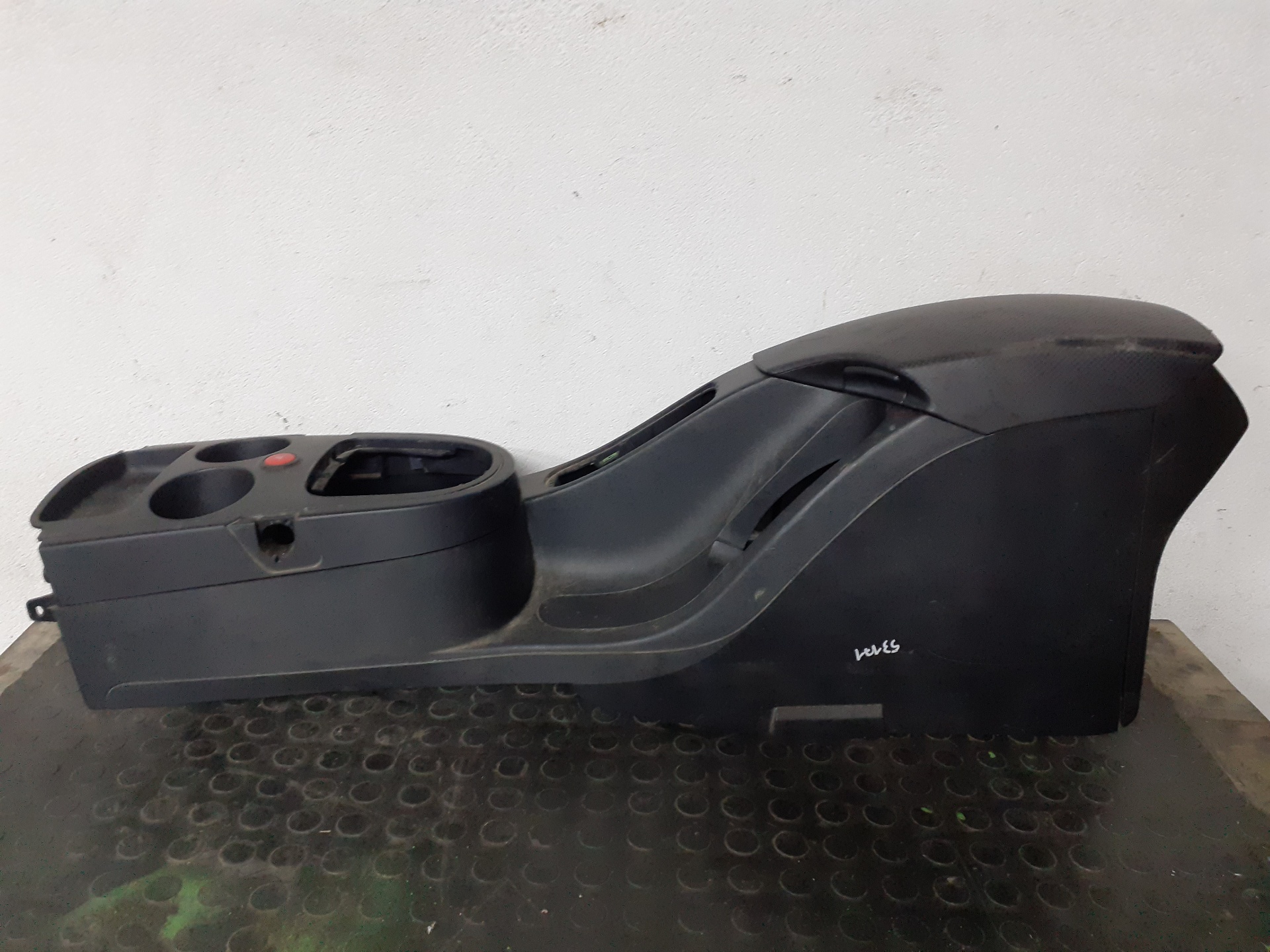 OPEL Toledo 3 generation (2004-2010) Armrest 5P0864251B 19014454