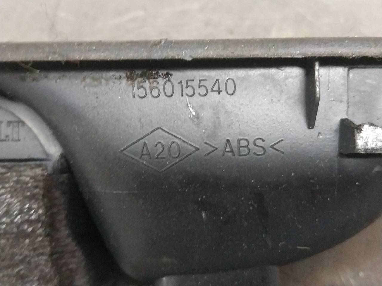 Mando elevalunas trasero derecho F9Q B8 156015540 de Renault Megane ii (bm0/1_, cm0/1_) 2002-2008 - pieza usada