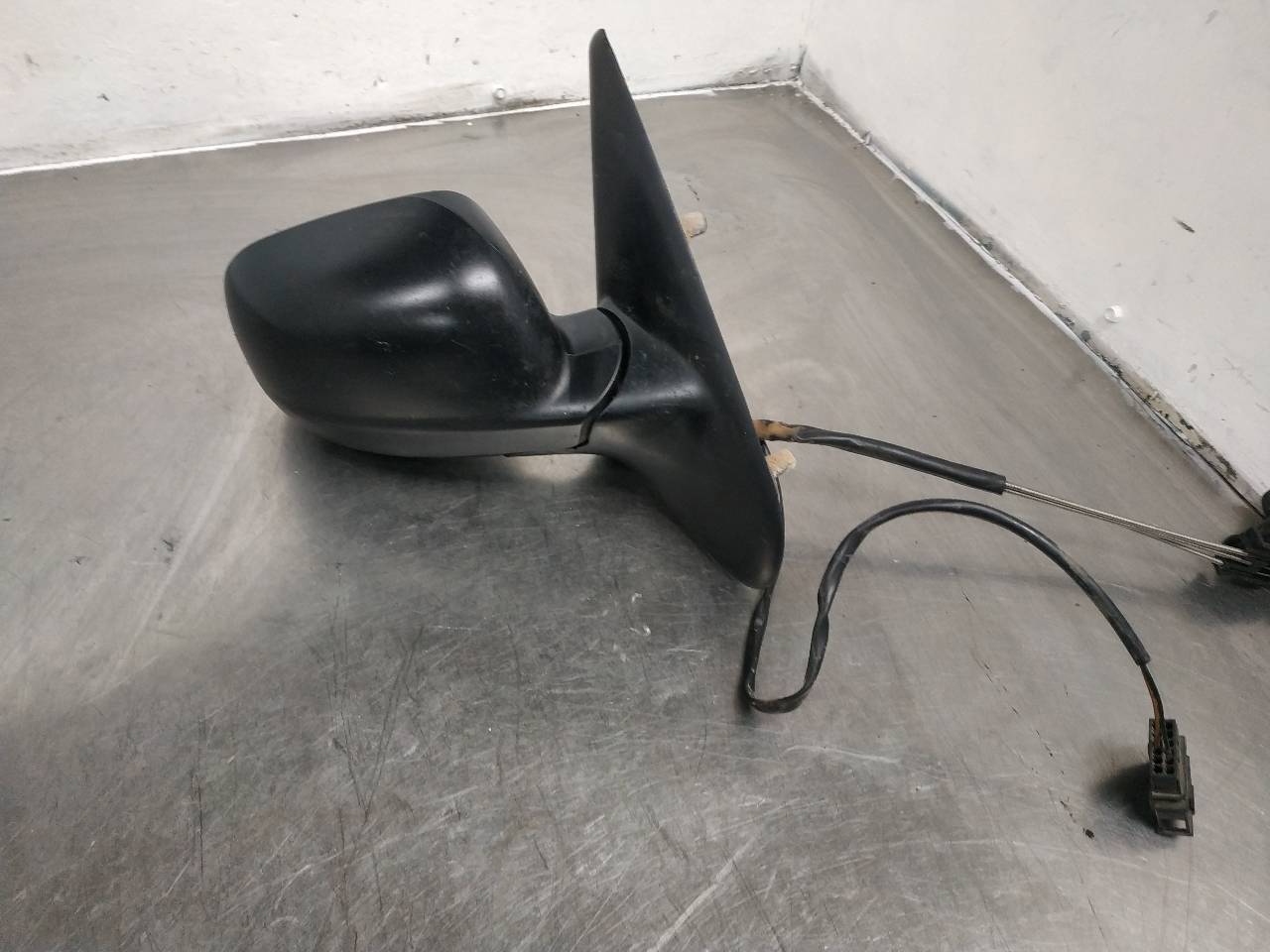 SEAT Cordoba 1 generation (1993-2003) Right Side Wing Mirror 27319105