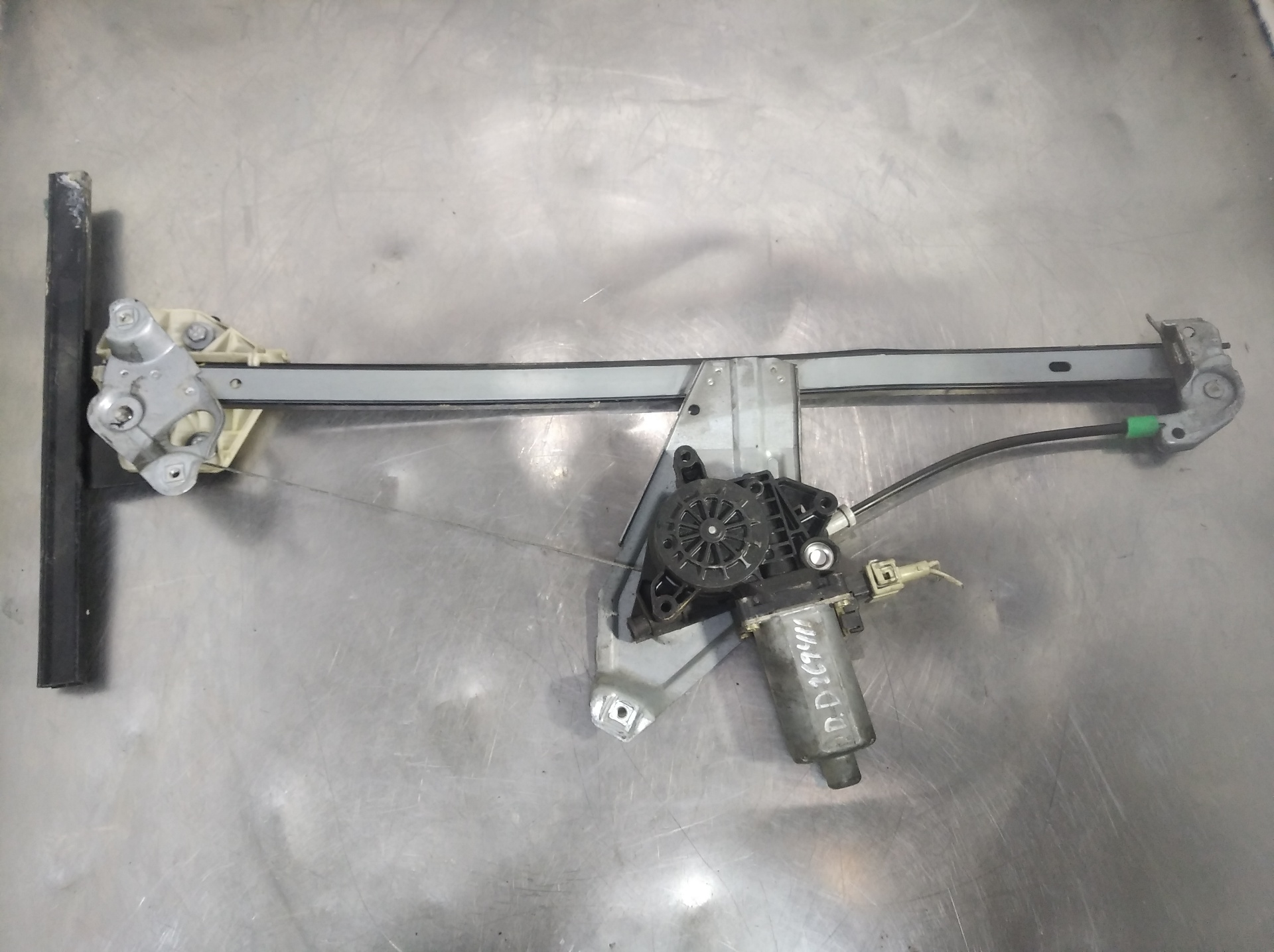 Elevalunas delantero derecho G8T760,G8T714,G8T716,G8T,G8T717,G8T17 0130821630 de Renault Espace 1996-0 - pieza usada
