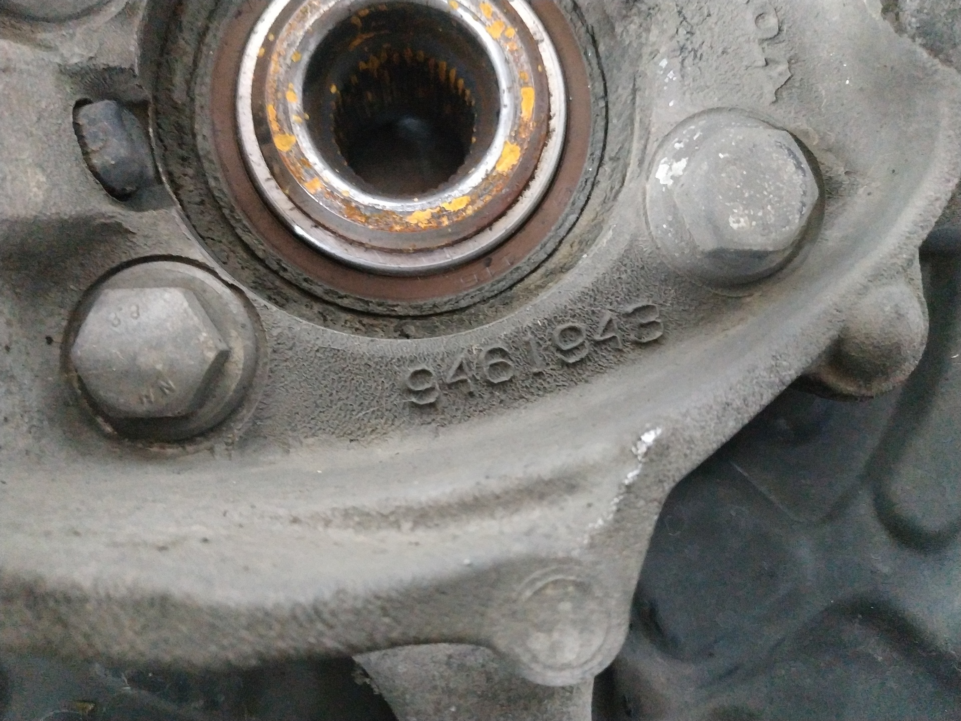 Mangueta delantera izquierda 9461943 de Volvo S80 2001-2004 - pieza usada
