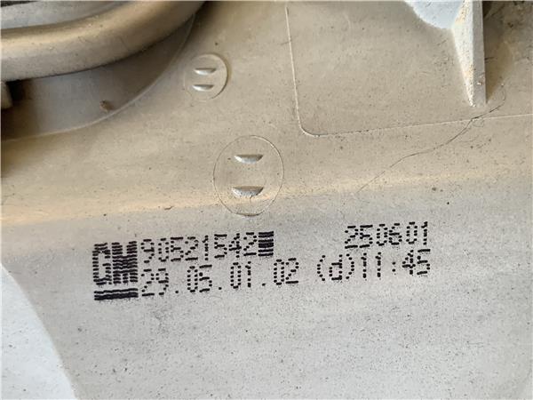 Piloto trasero izquierdo Y 17 DT 90521542 de Opel Astra g berlina 1998-0 - pieza usada