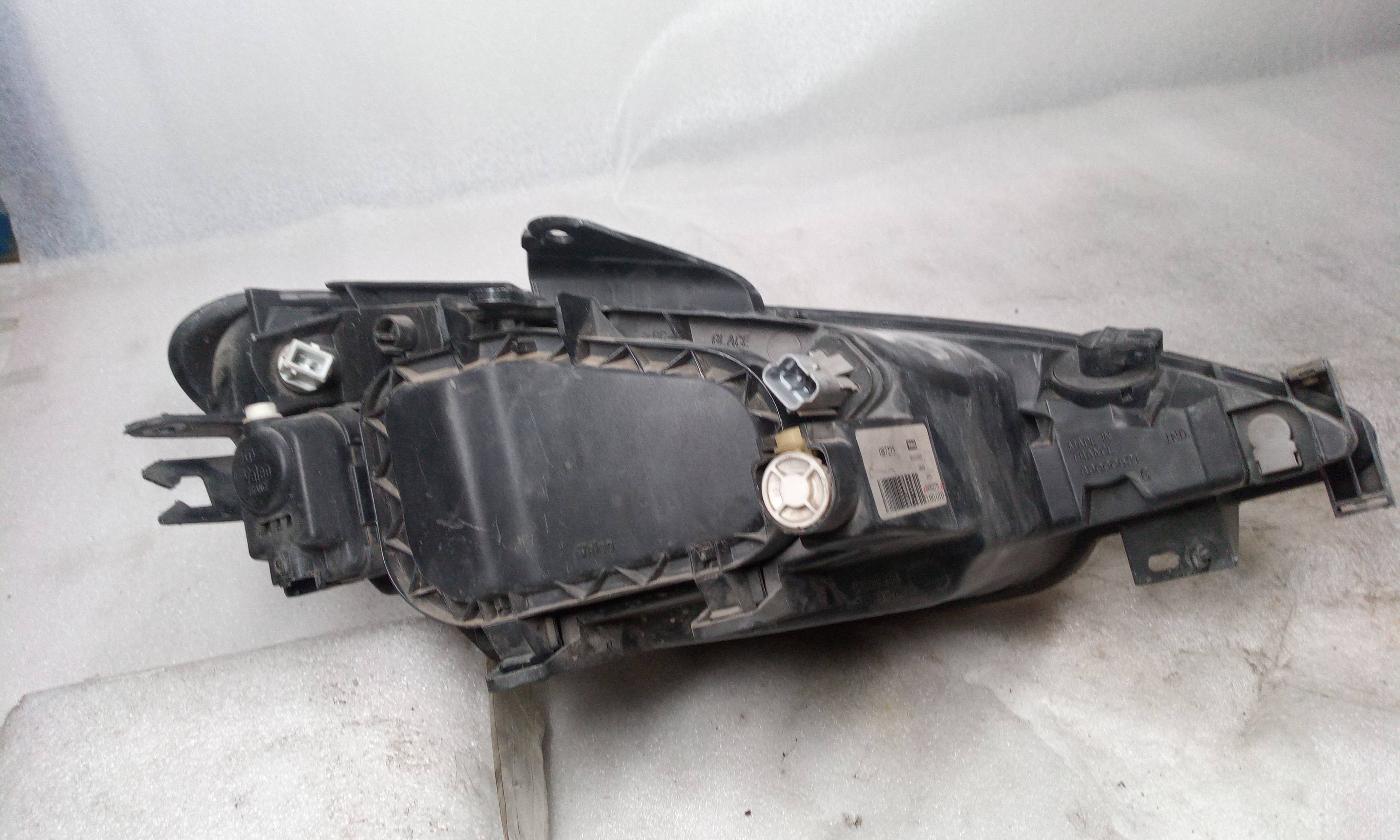 PEUGEOT 206 1 generation (1998-2009) Fram vänster strålkastare 89002771 24855640