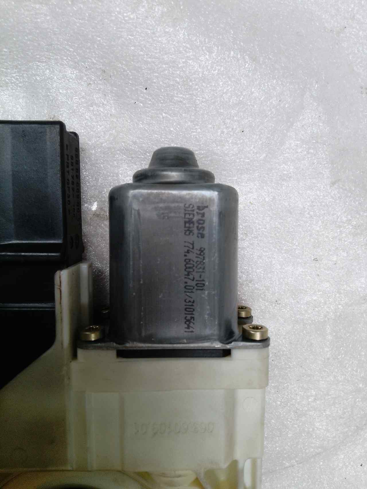 CITROËN C4 1 generation (2004-2011) Motor de control geam ușă dreapta față 996388101 24827224