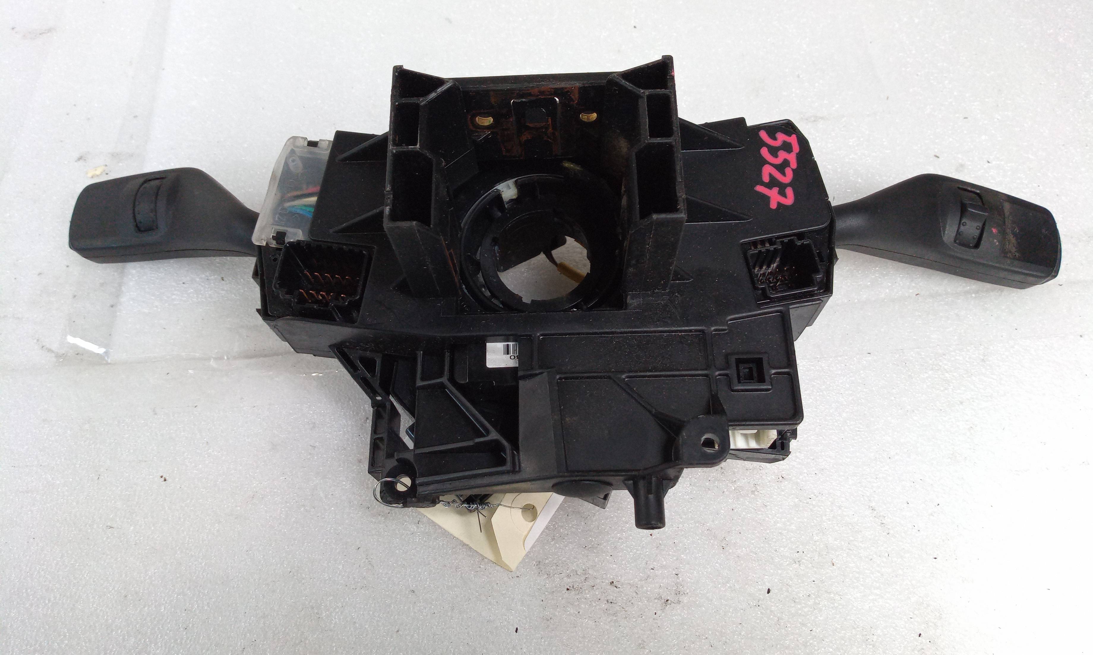 Multifunktionsgriff 4M5T13N064HH de Ford Kuga i 2008-2012 136 CV - pieza usada