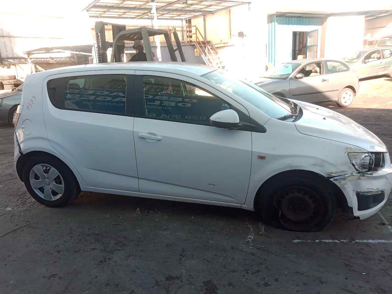 CHEVROLET Aveo T300 (2011-2020) Генератор 13502982 24828938