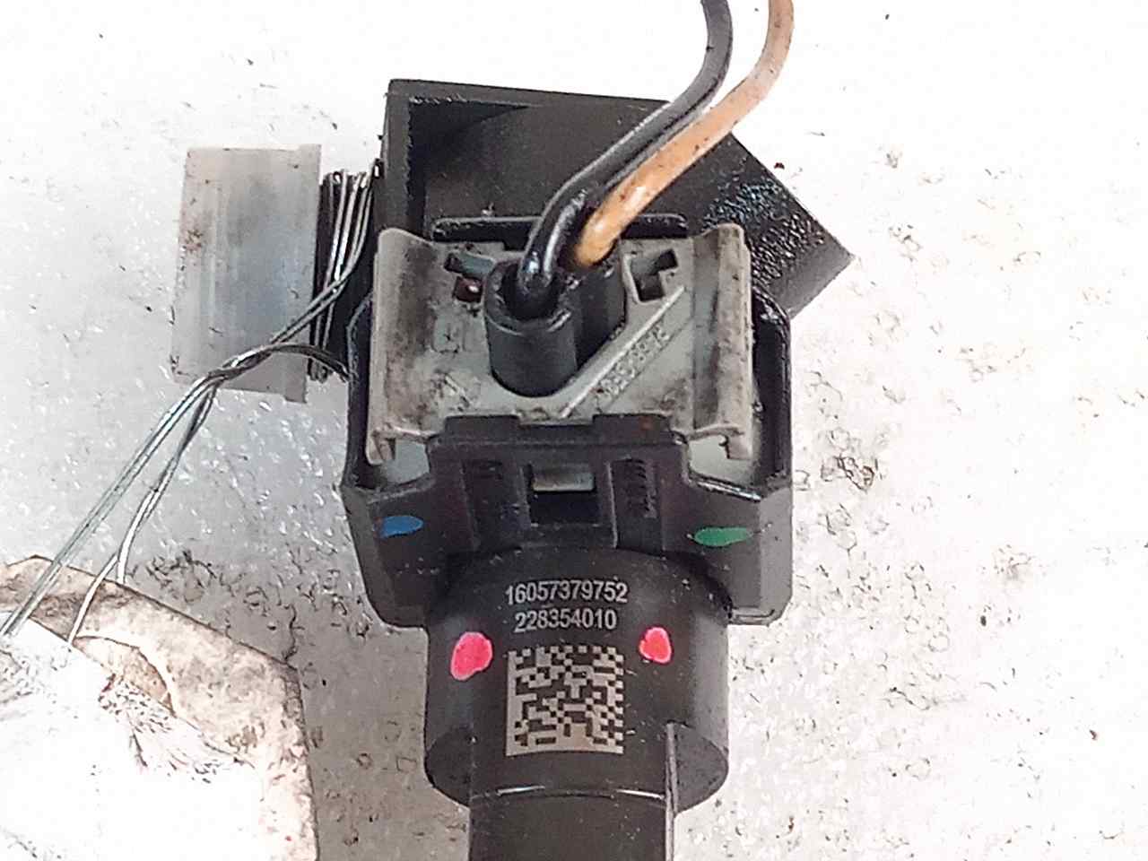 Injecteur 228354010 de Infiniti Q30 2015-2020 con 430000 km - pieza usada