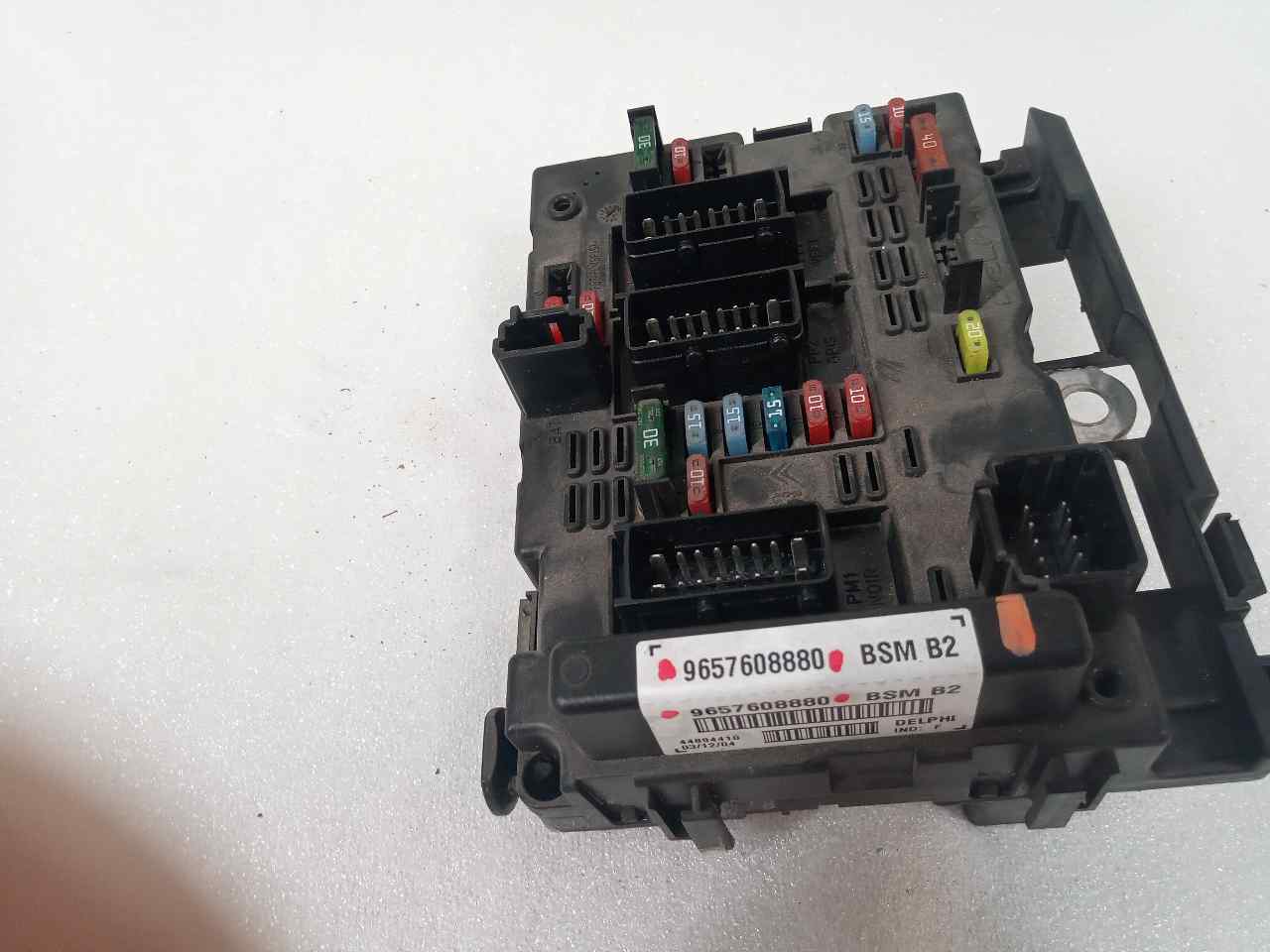 PEUGEOT 206 1 generation (1998-2009) Fuse Box 9657608880 23800730