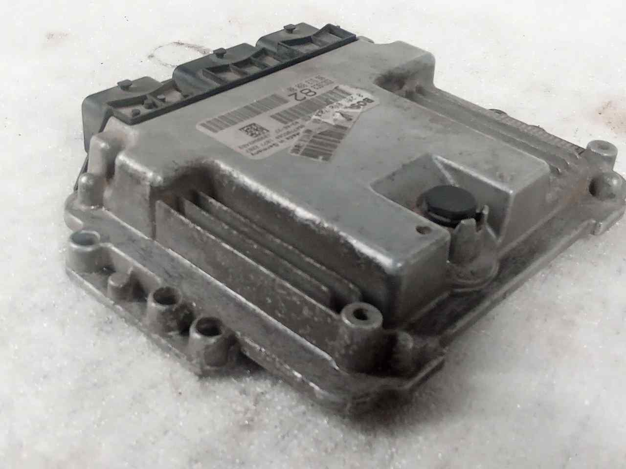 PEUGEOT 206 1 generation (1998-2009) Motora vadības bloks 0281010707 24827459