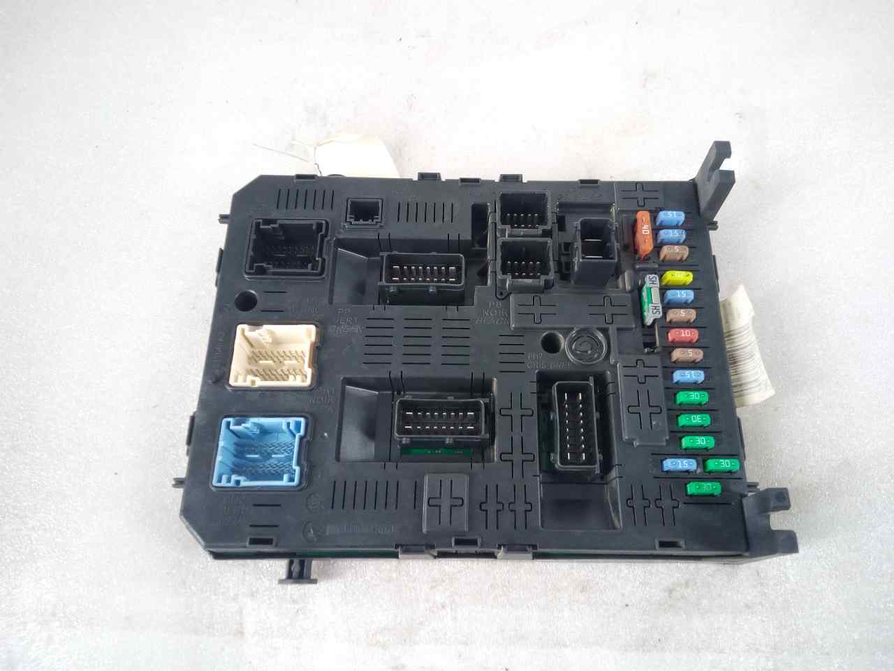 CITROËN C4 1 generation (2004-2011) Fuse Box 966405918002 20070877