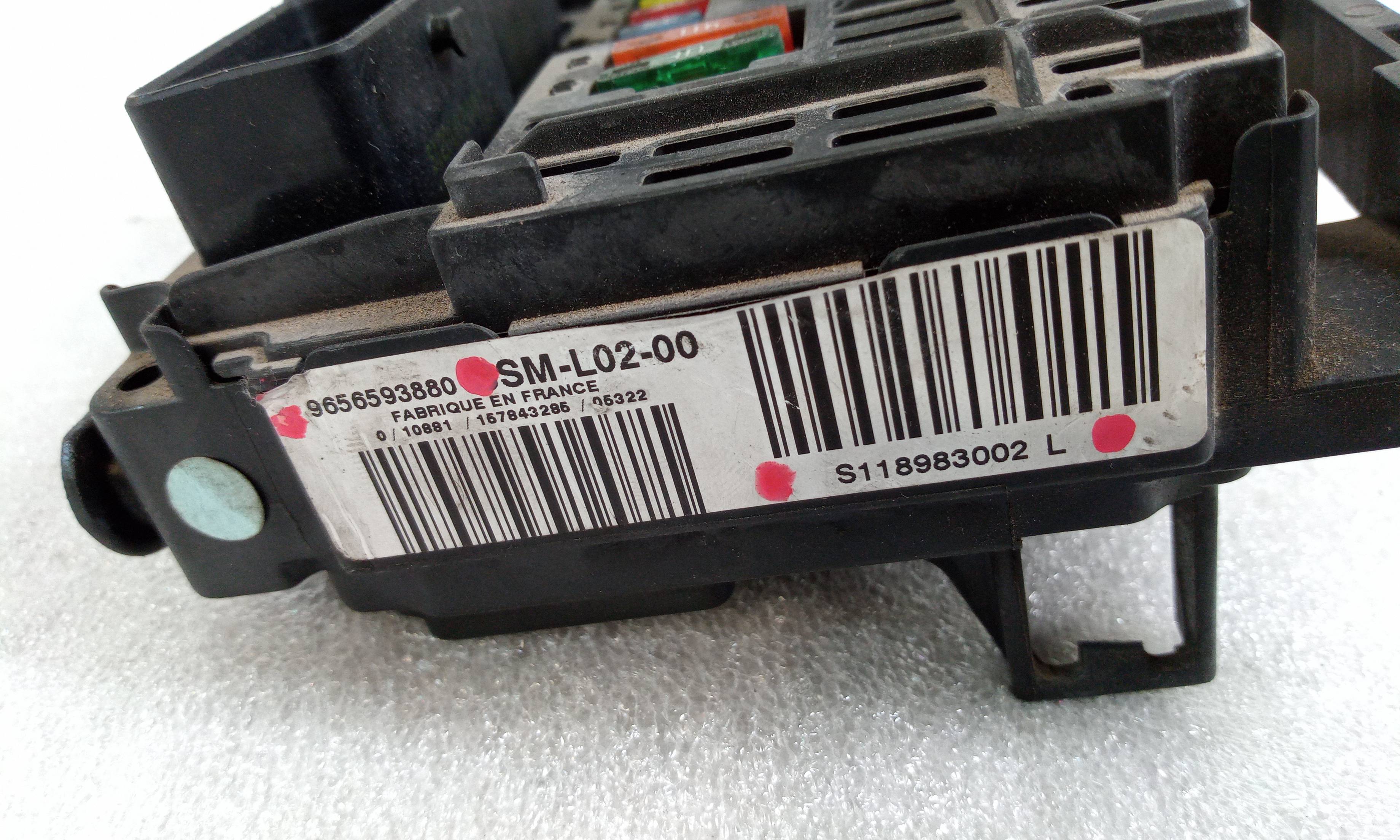 Scatola relè / fusibili 9656593880 de Peugeot 407 sw 2007-2009 - pieza usada