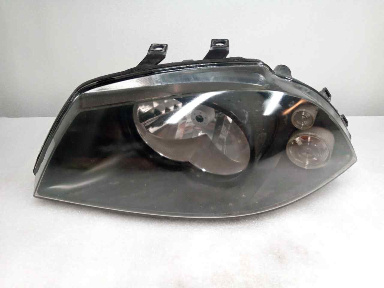 SEAT Ibiza 3 generation (2002-2008) Front Left Headlight 89306230 23802230