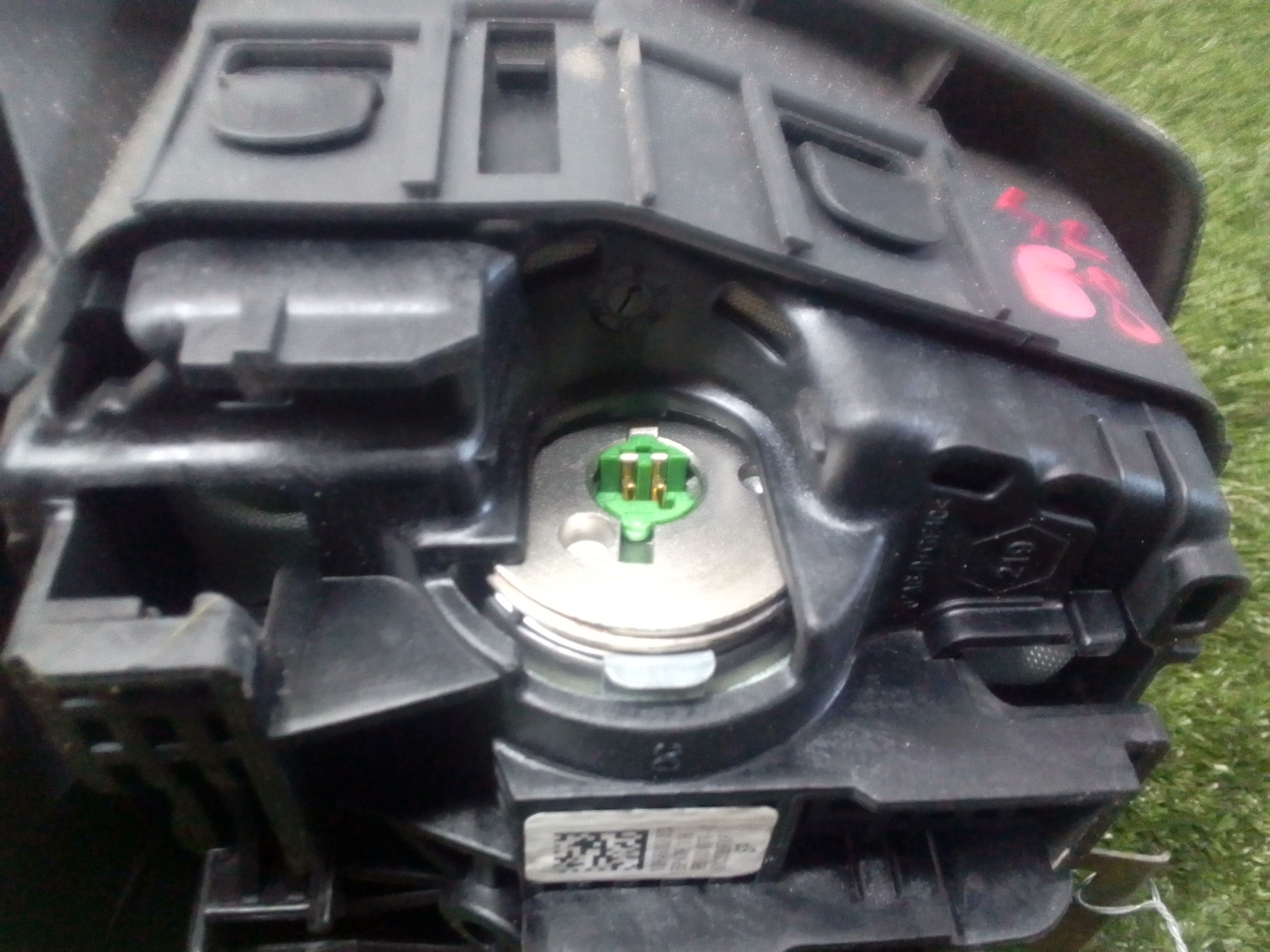 Airbag frente esquerdo 6106288 de Renault Megane iii hatchback (bz0/1_) 2008-0 131 CV - pieza usada