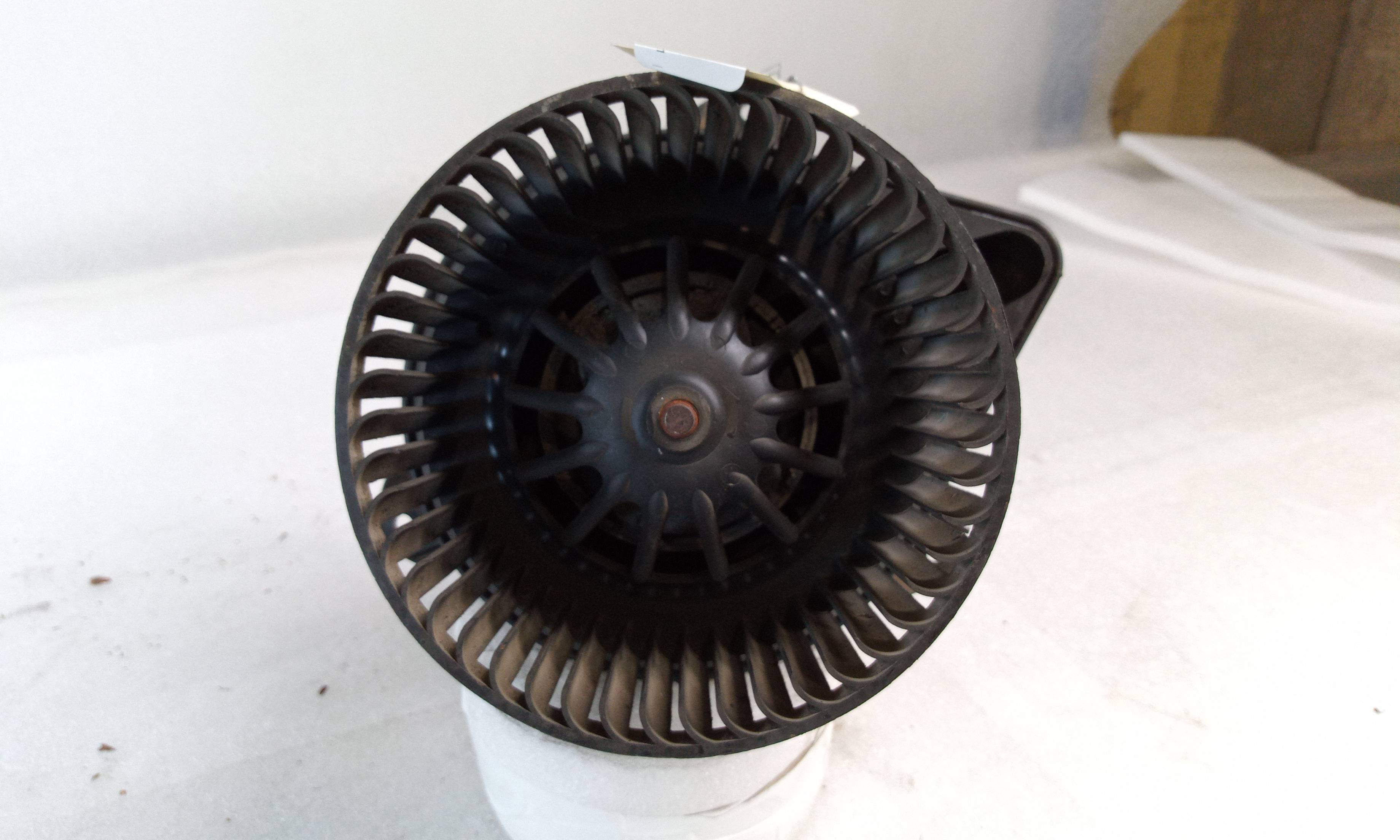 Motor calefacción GMVX83AC de Opel Vivaro furgón/combi 2006-2014 - pieza usada