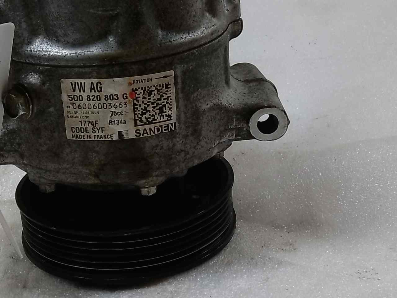 SEAT Ibiza 4 generation (2008-2017) Air Condition Pump 5Q0820803G 23800951