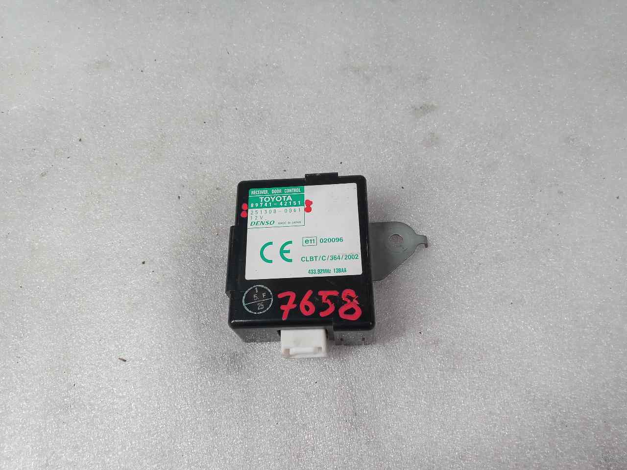 VOLVO RAV4 2 generation (XA20) (2000-2006) Engine Control Unit ECU 8974142151 25240231