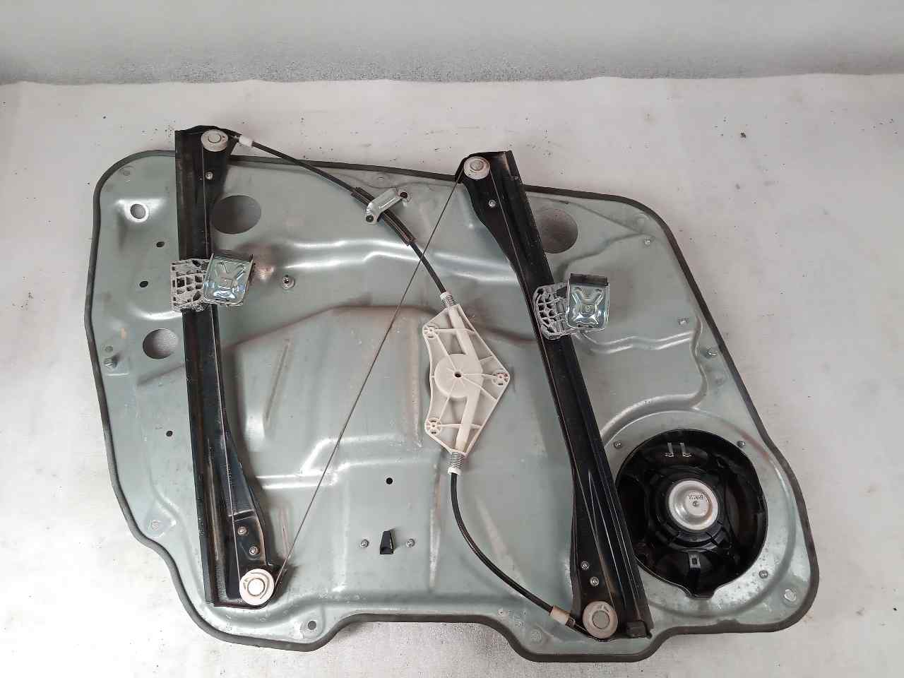 MERCEDES-BENZ M-Class W164 (2005-2011) Front Right Door Window Control Motor A2518200842 24856158