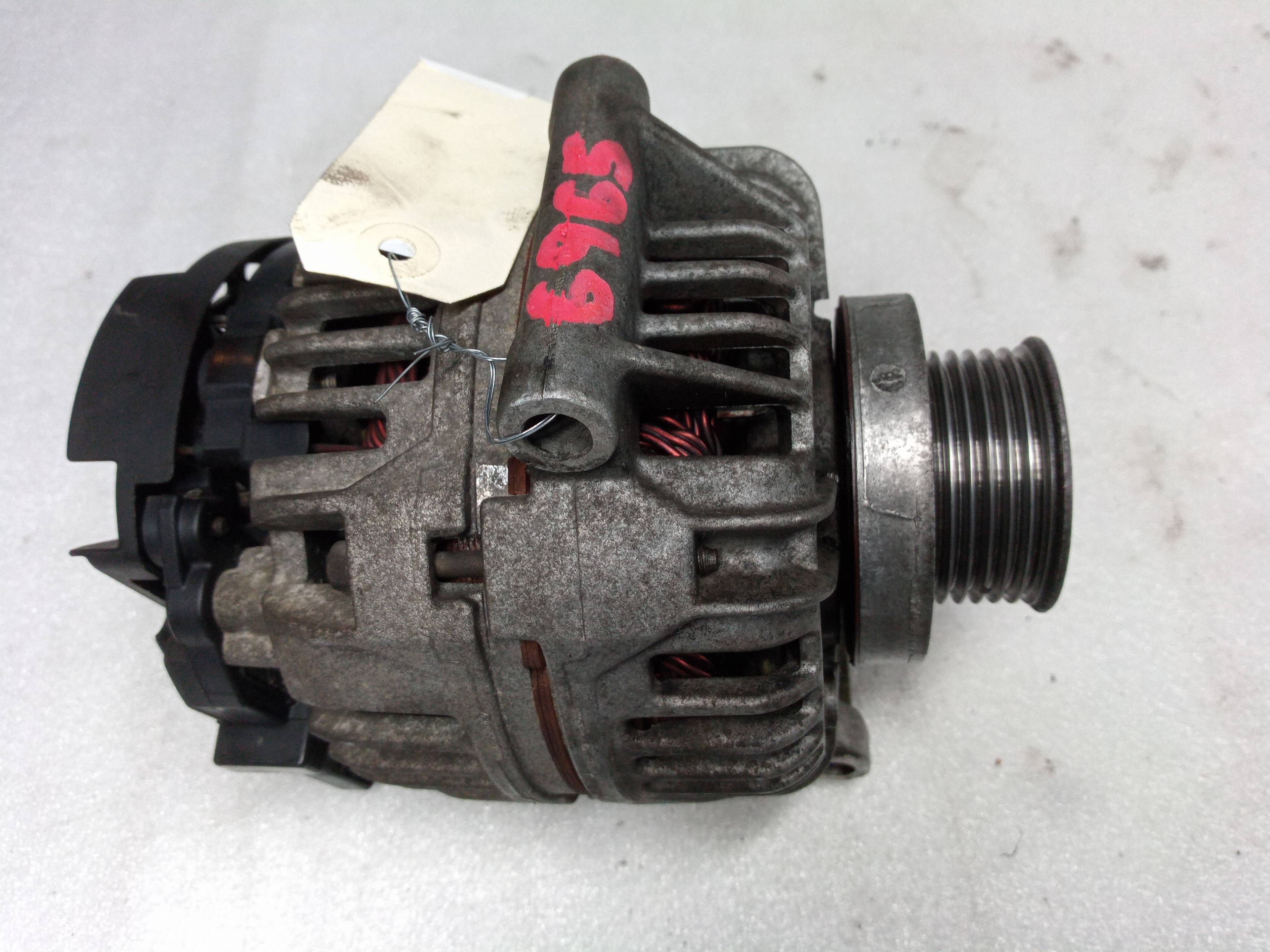 RENAULT Megane 1 generation (1995-2003) Alternator 0124325031 23802682