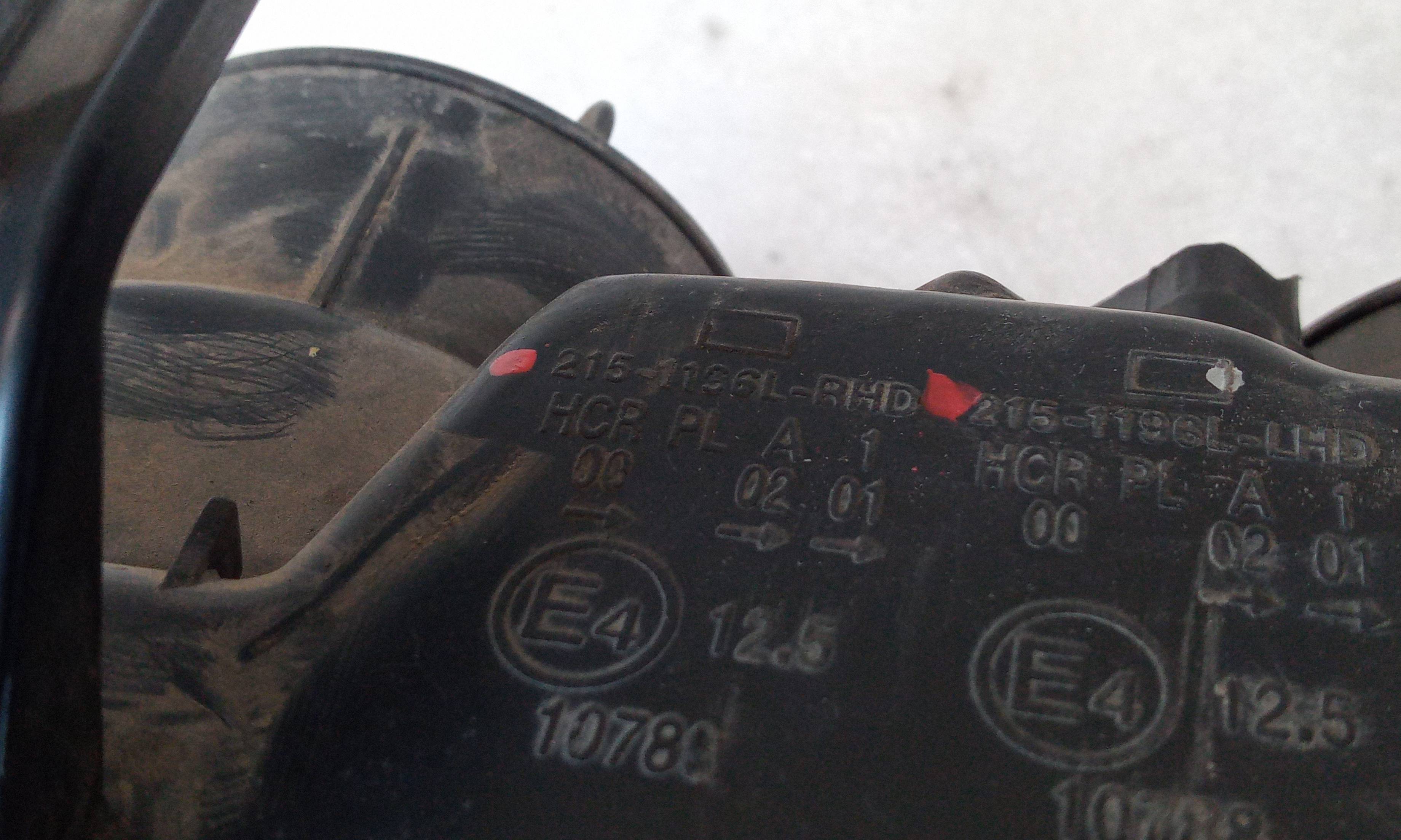 Faro izquierdo QC15 21511S6LRHD de Nissan Almera (n16/e) 2002-2004 - pieza usada