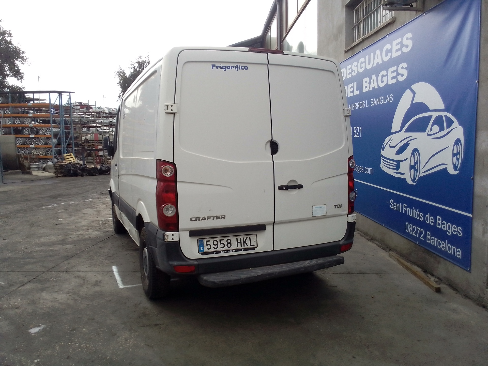 VOLKSWAGEN Crafter Phare avant droit 9068200161 20044227