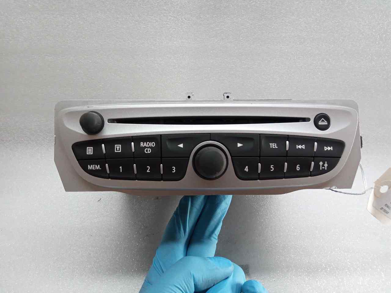 RENAULT Music Player Without GPS 281155040R 20060711