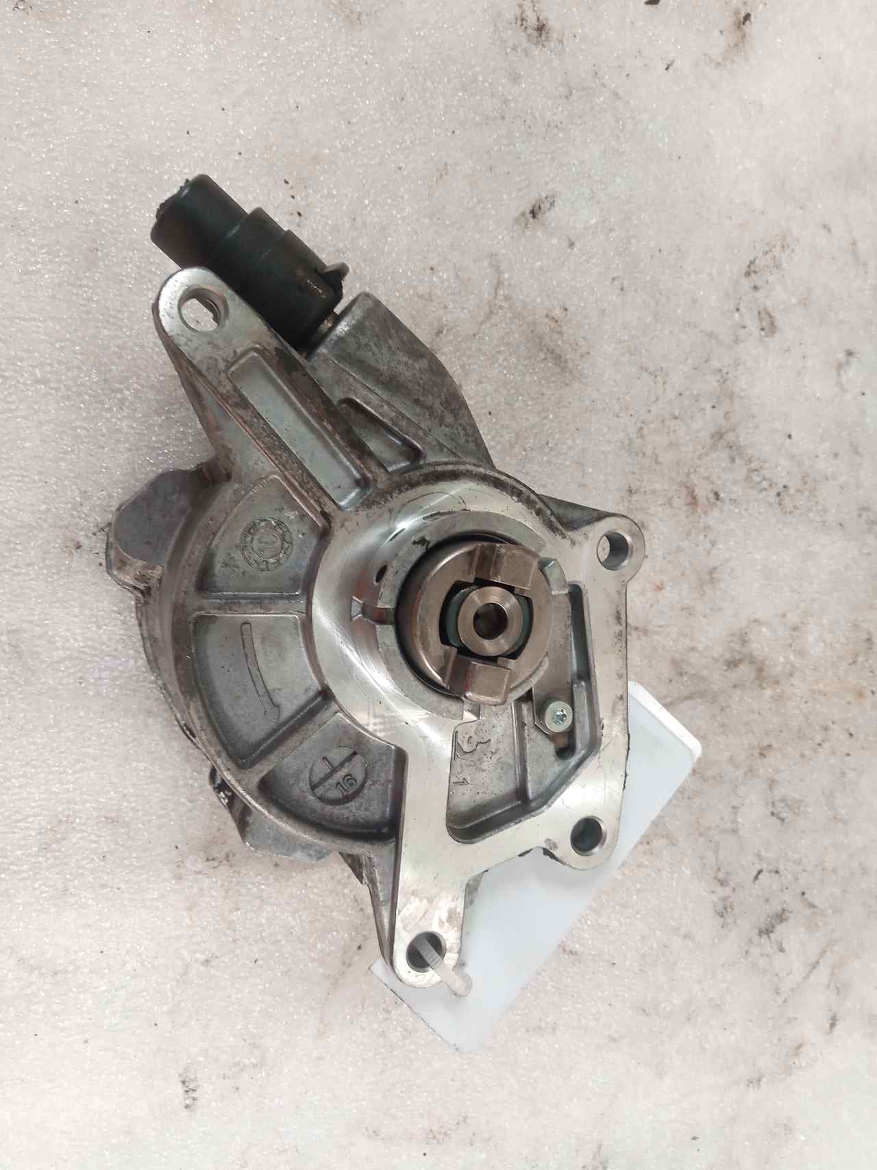 MERCEDES-BENZ R-Class W251 (2005-2017) Vakuumpump A642230 25239998