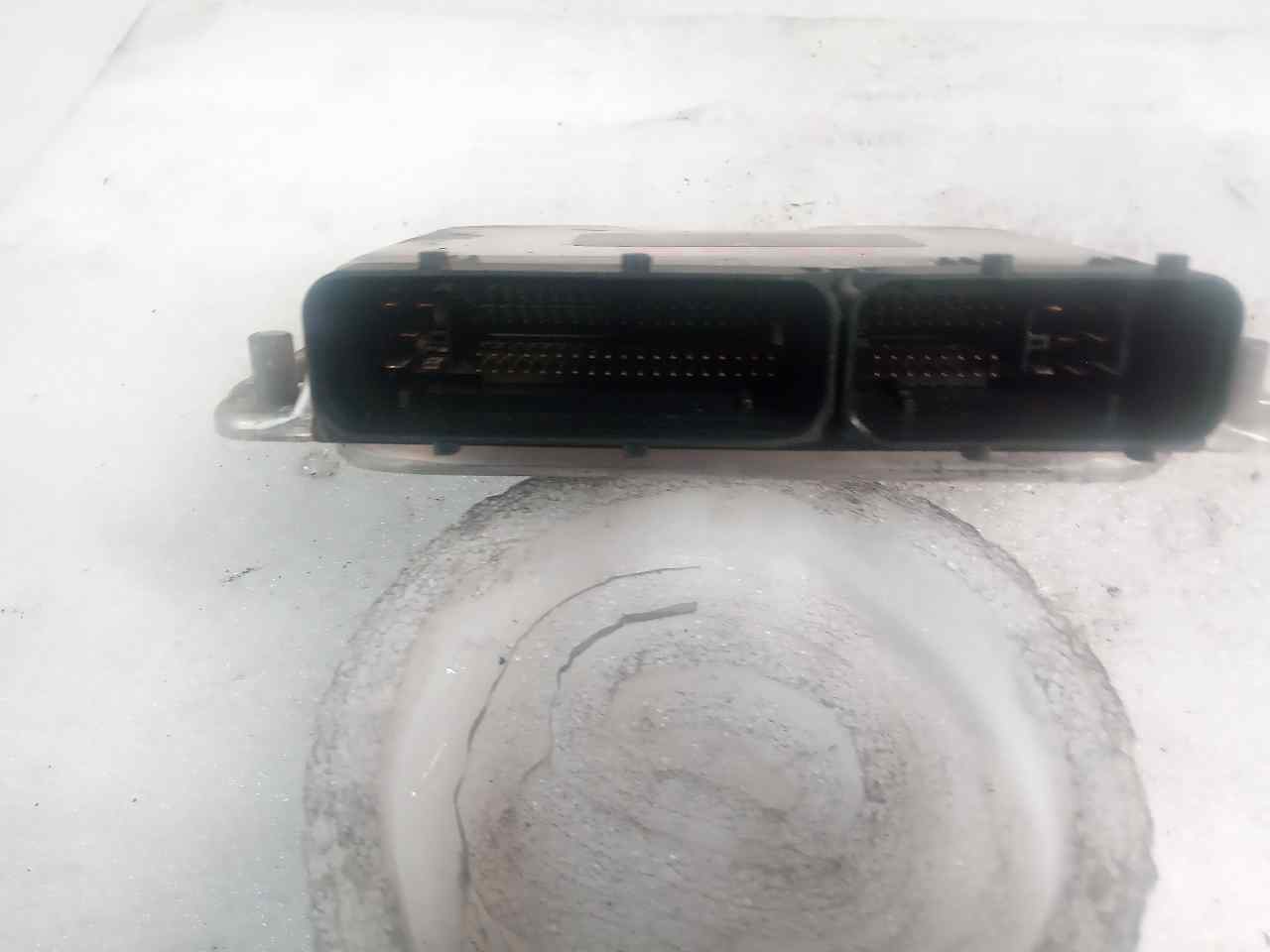 Switchboard engine uce 0281010862 de Skoda Fabia i (6y2) 2000-2008 - pieza usada