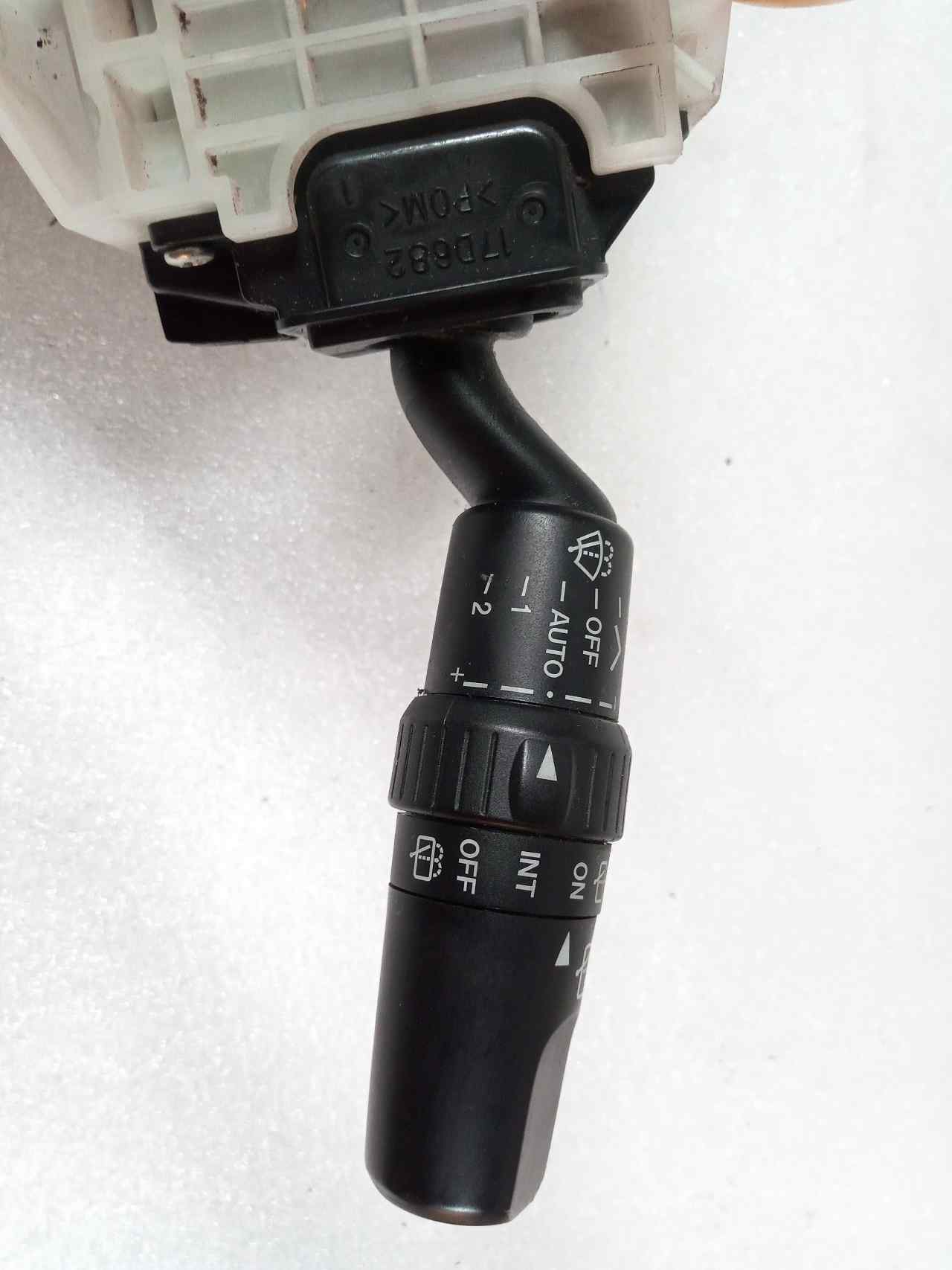 MAZDA 5 1 generation (2005-2010) Switches CC68 23800687