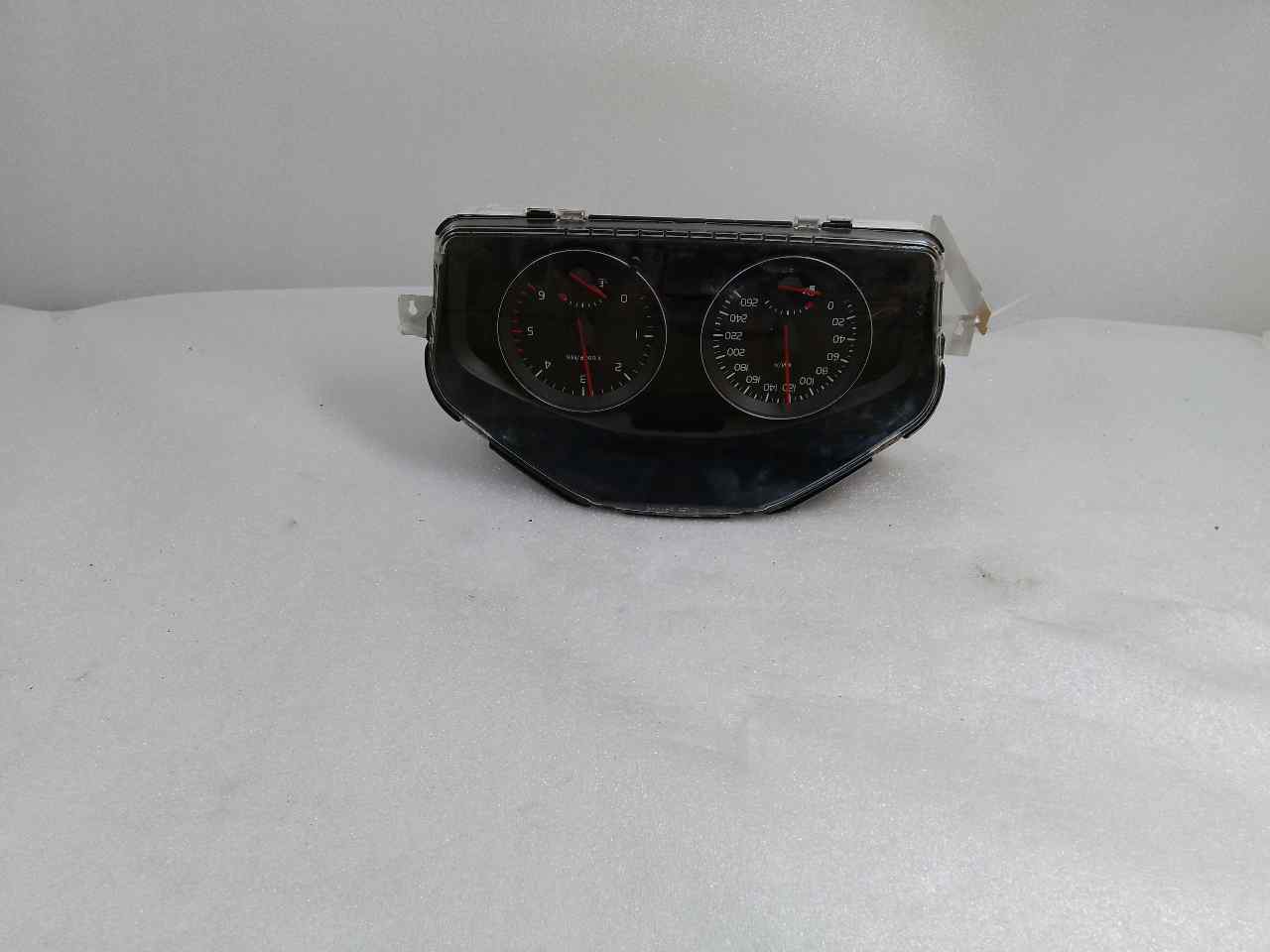 VOLVO S40 2 generation (2004-2012) Speedometer 30765310 24827350