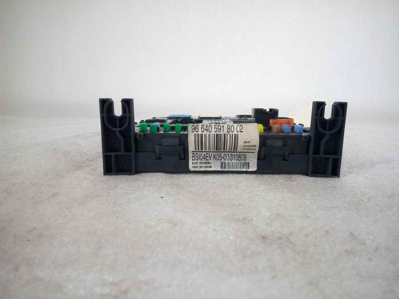 CITROËN C4 1 generation (2004-2011) Fuse Box 966405918002 20070877