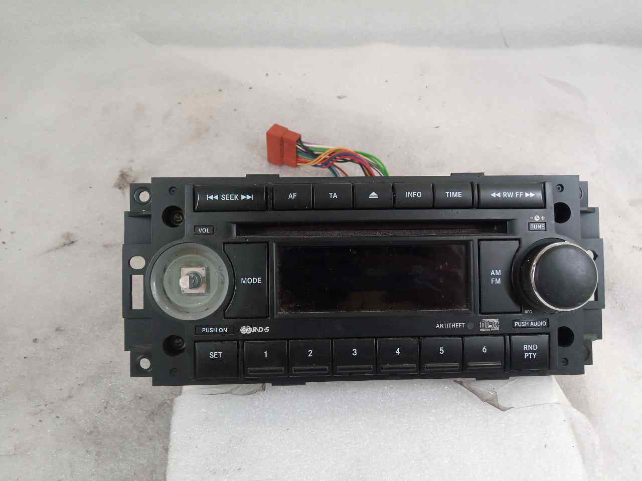 JEEP Compass 1 generation (2006-2015) Music Player Without GPS P05064067AG 24855256