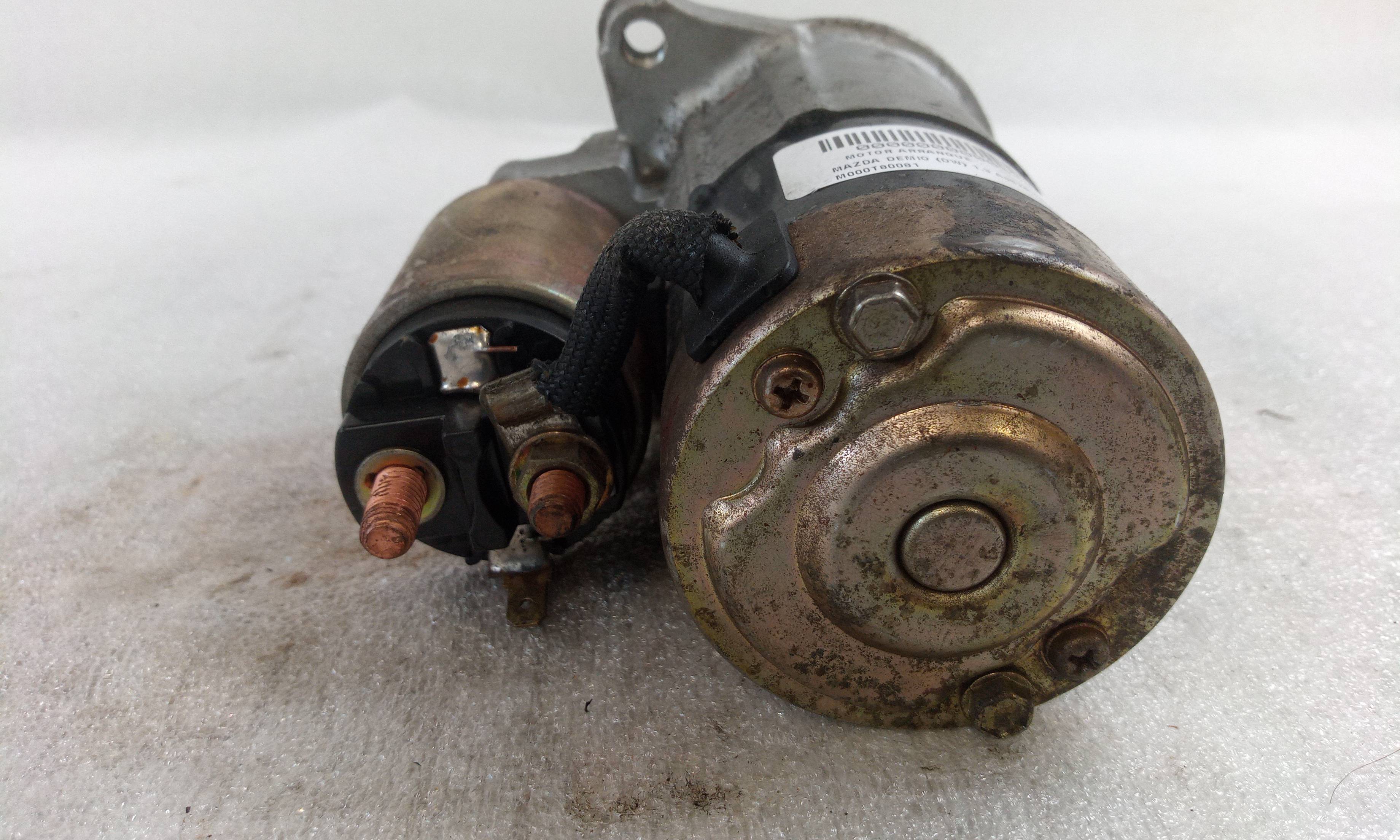 Motor arranque M000T80081 de Mazda Demio (dw) 2000-2003 con 206000 km - pieza usada