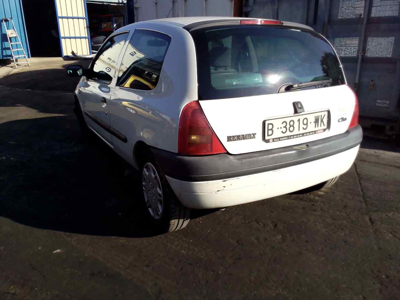 RENAULT Clio 2 generation (1998-2013) Повторитель переднего правого крыла 89208551 20050622