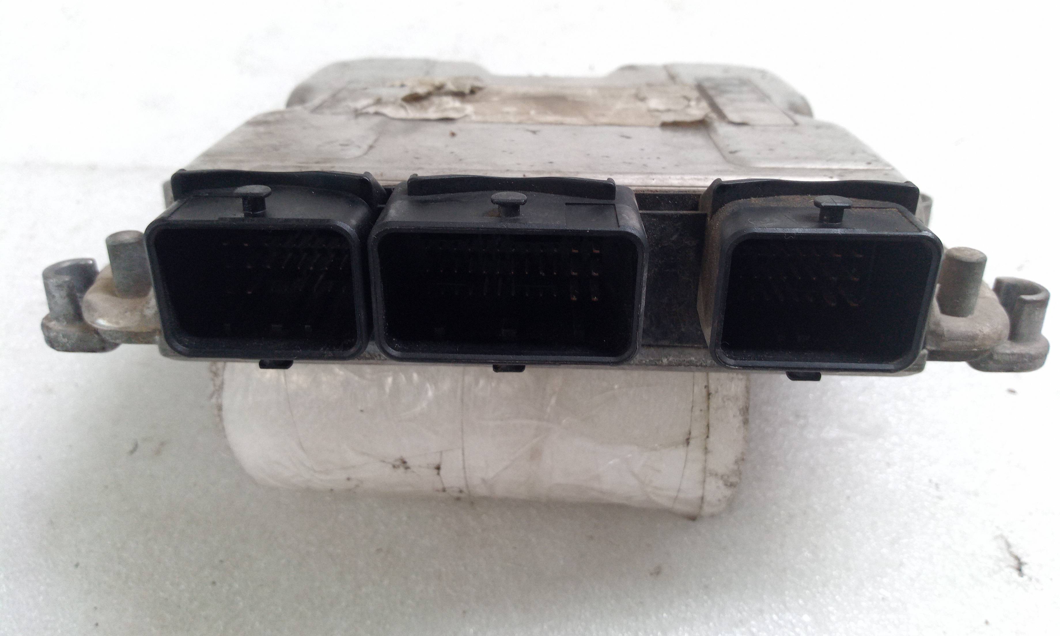Centralita motor uce 0281010594 de Peugeot 206 hatchback (2a/c) 1999-2009 90 CV - pieza usada