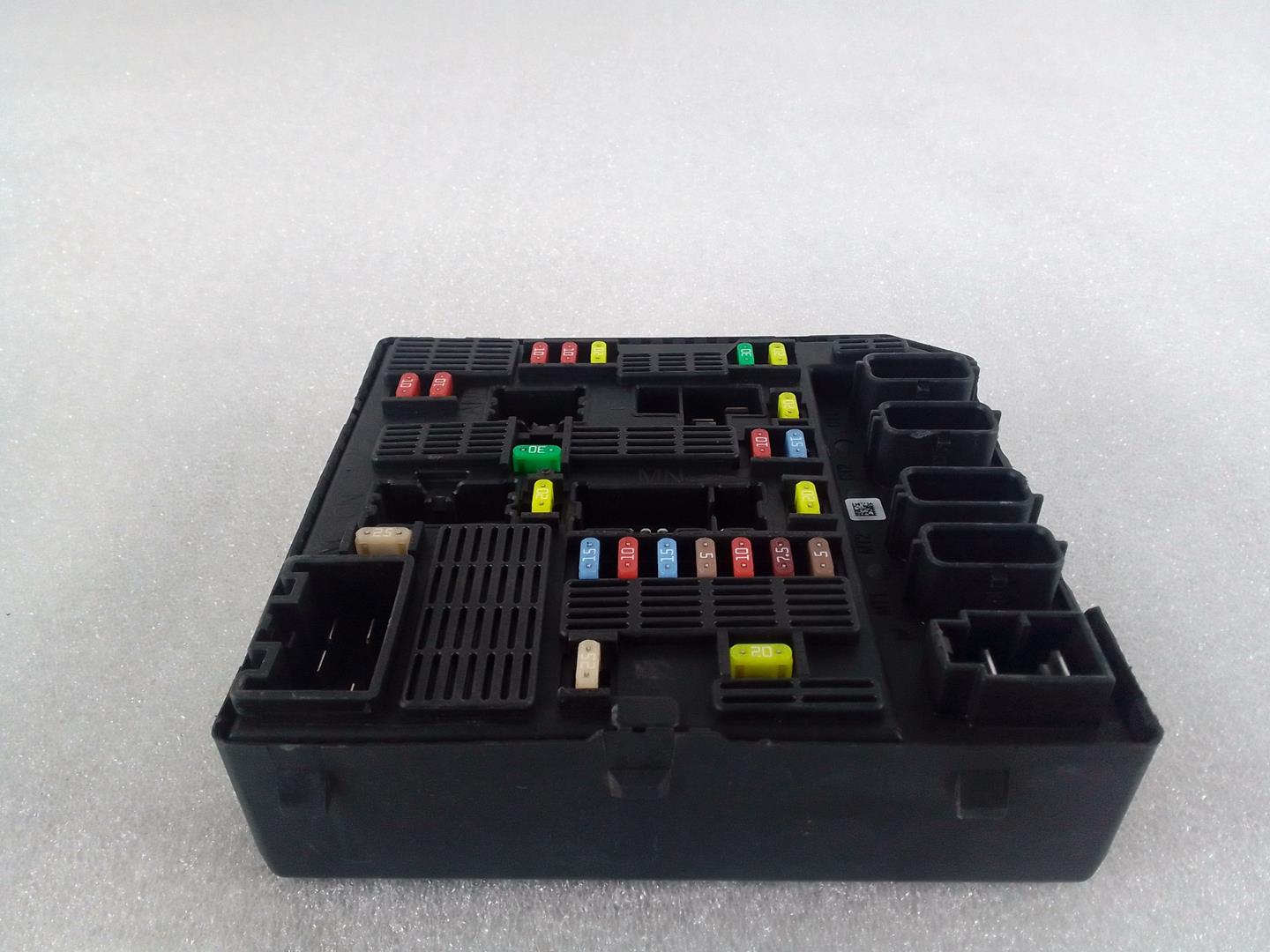 RENAULT Drošinātāju kārba 284B60874R 20073906