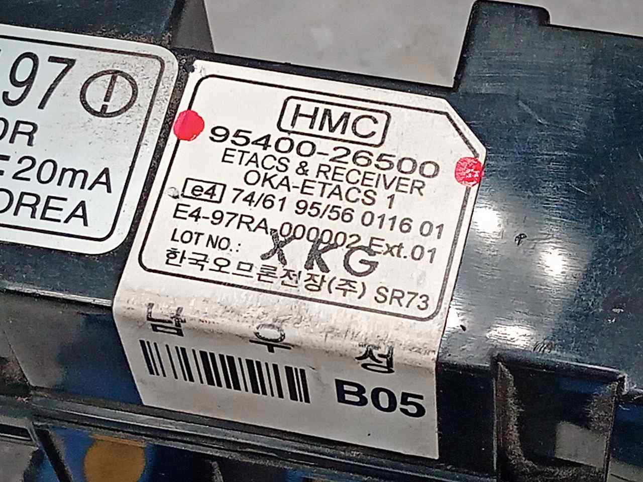 Caja de relés / fusibles D4EA 9540026500 de Hyundai Santa fé i (sm) 2001-2006 113 CV - pieza usada