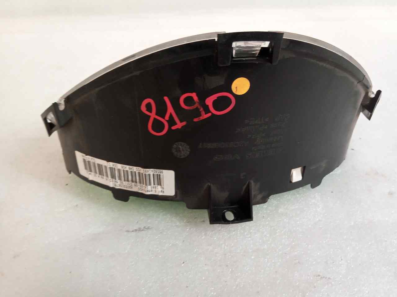 Cuadro de instrumentos 9658241480 de Peugeot 1007 (km_) 2005-0 - pieza usada