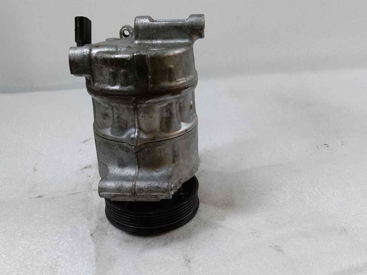 SEAT Ibiza 4 generation (2008-2017) Air Condition Pump 5Q0820803G 23800951