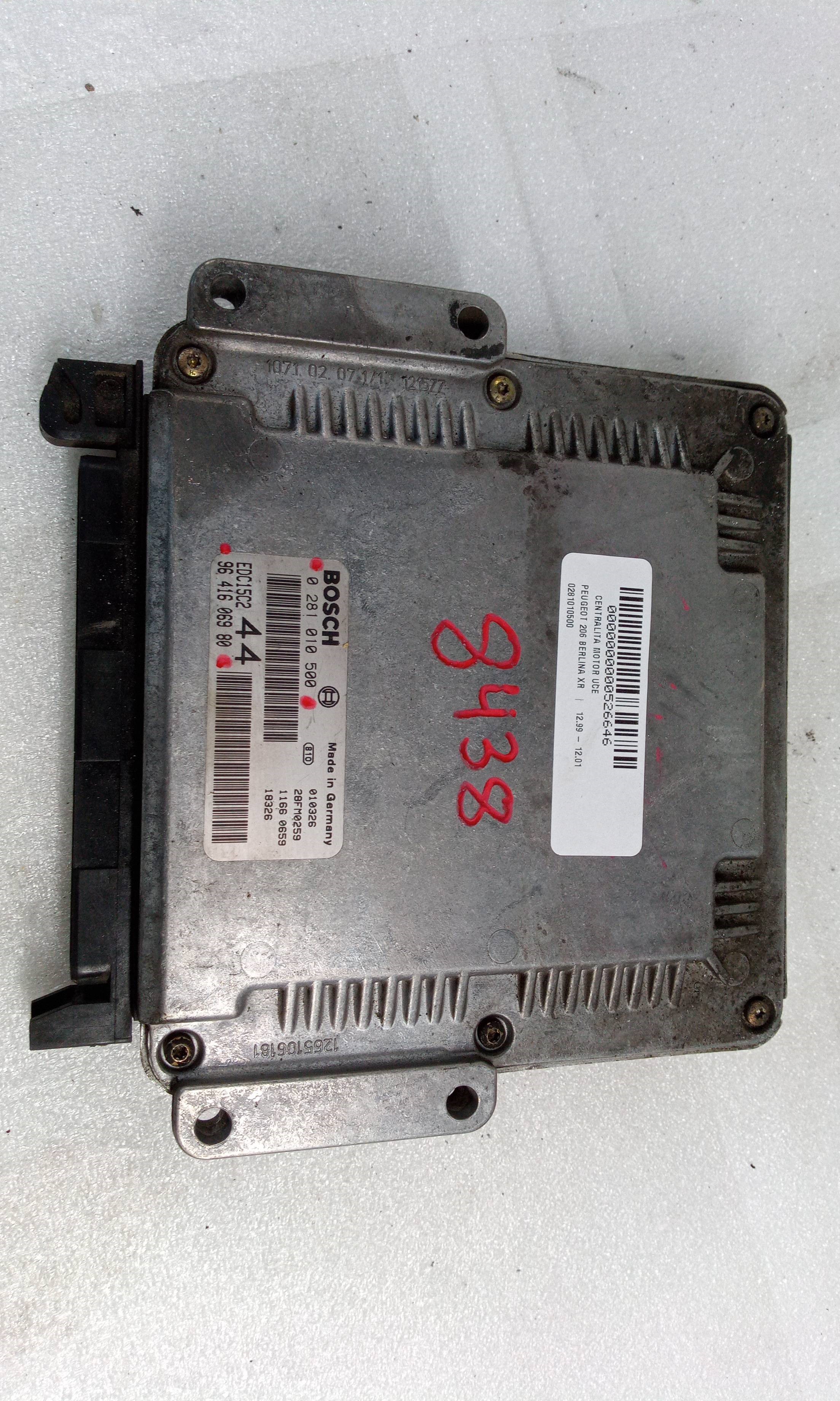 Centralita motor uce 0281010500 de Peugeot 206 hatchback (2a/c) 2004-2005 - pieza usada