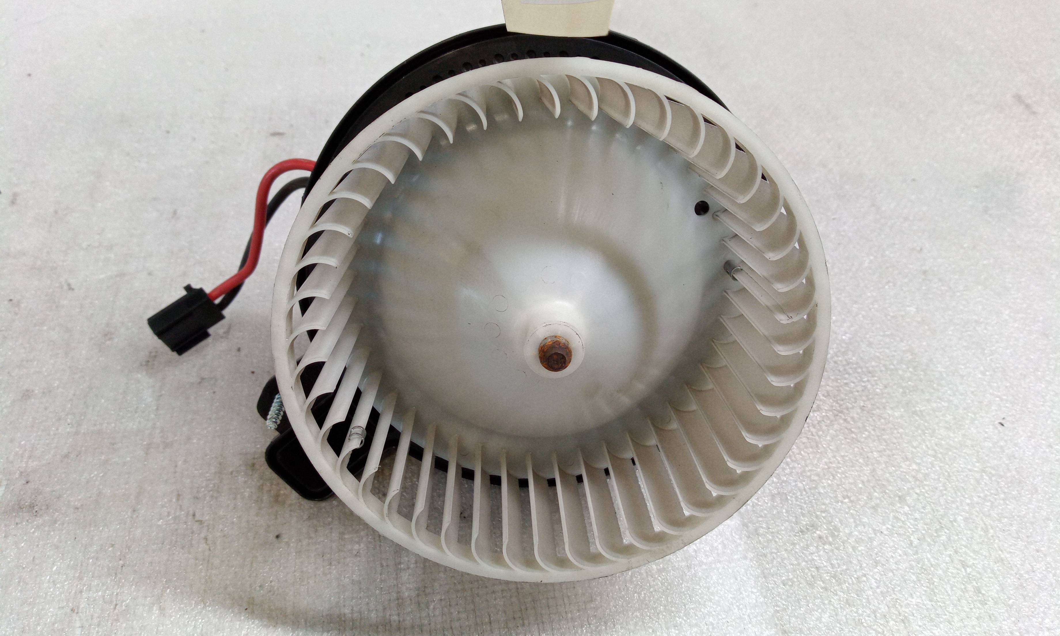 Motor calefacción 2Q1820021 de Volkswagen Polo vi (ae1) 2021-0 con 79416 km - pieza usada