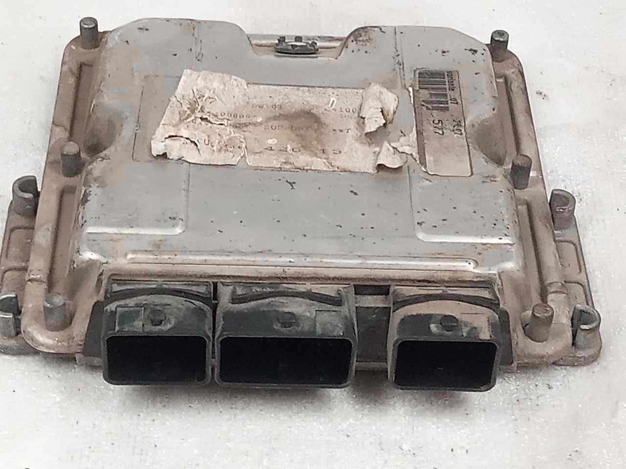 PEUGEOT 206 1 generation (1998-2009) Moottorin ohjausyksikkö ECU 0281010594 23801763