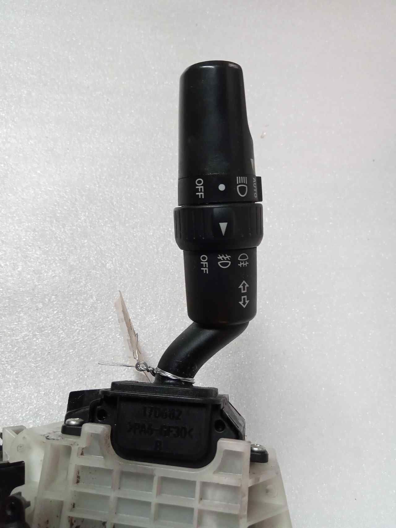 MAZDA 5 1 generation (2005-2010) Switches CC68 23800687