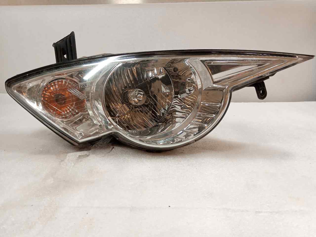 SSANGYONG Actyon 1 generation (2005-2012) Front Right Headlight A044935 25320547